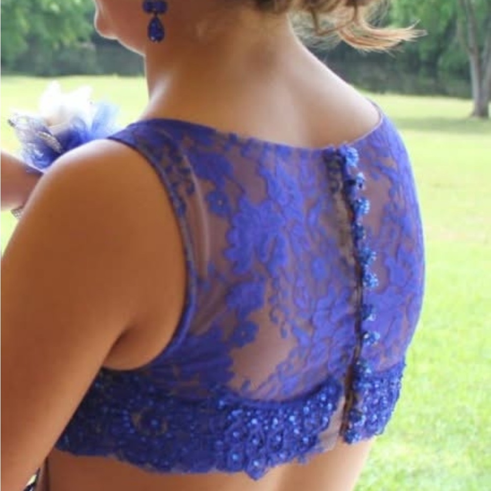 Elegant Blue Lace Dress